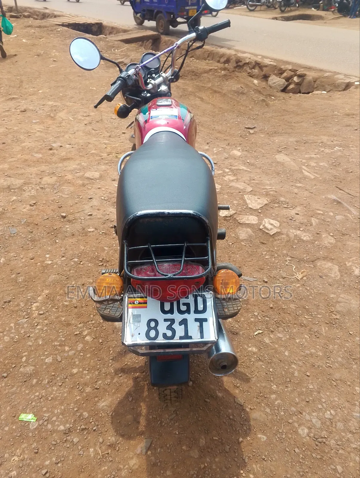 Bajaj Boxer 100 2024 Red