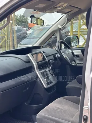 New Toyota Noah 2012 Silver