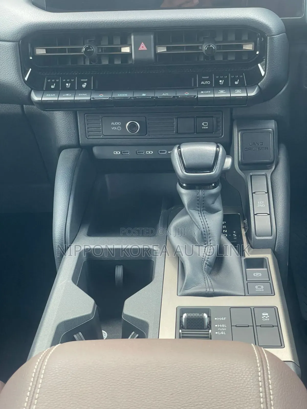 Toyota Land Cruiser Prado 2024 White