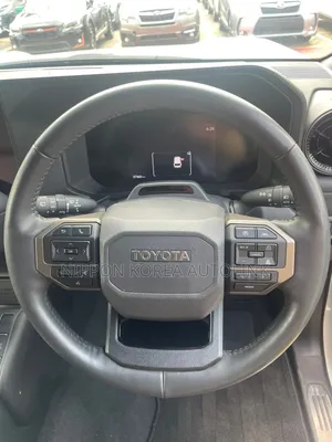 Toyota Land Cruiser Prado 2024 White