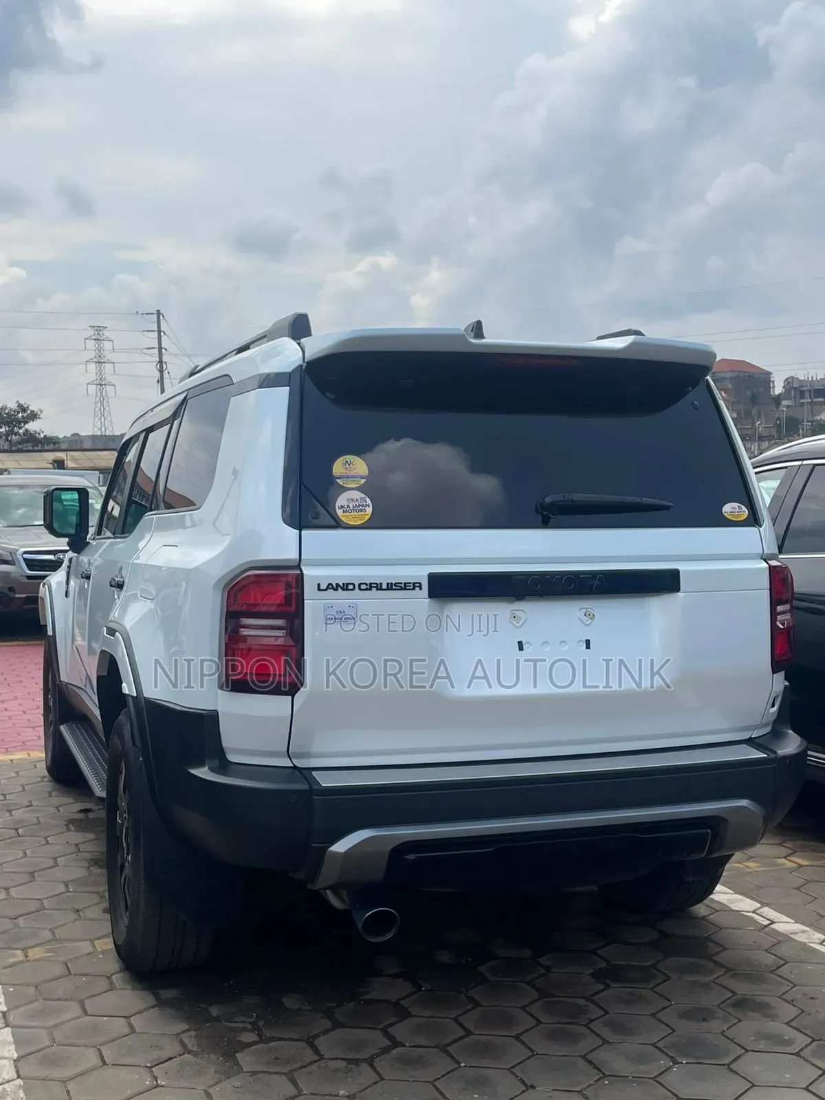 Toyota Land Cruiser Prado 2024 White