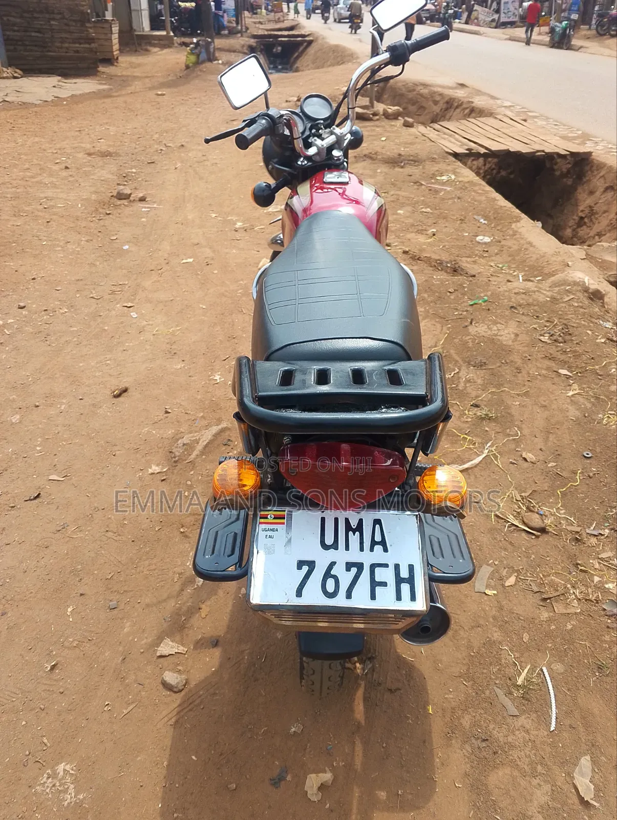 Bajaj Boxer 100 2025 Red