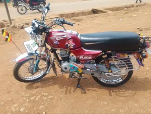 Bajaj Boxer 100 2025 Red