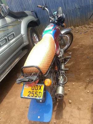 Bajaj Boxer 100 2021 Red