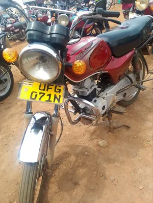 Bajaj Boxer 100 2022 Red