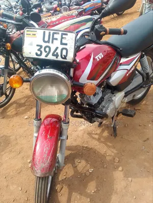 TVS HLX 125 2022 Red