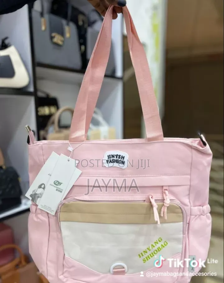 A Good Quality Waterproof Tot Bag