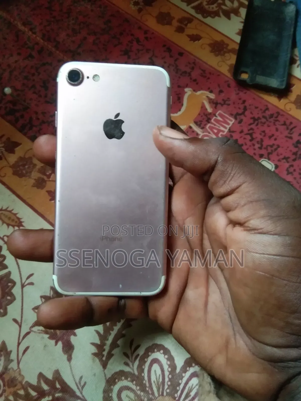 Apple iPhone 7 32 GB Silver