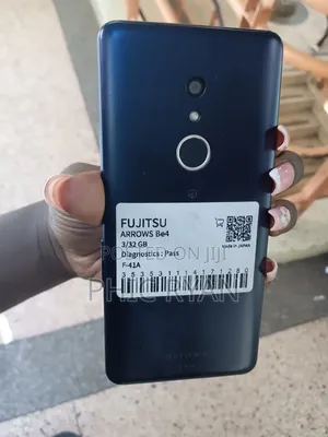 Fujitsu Arrows Be4 32 GB Blue