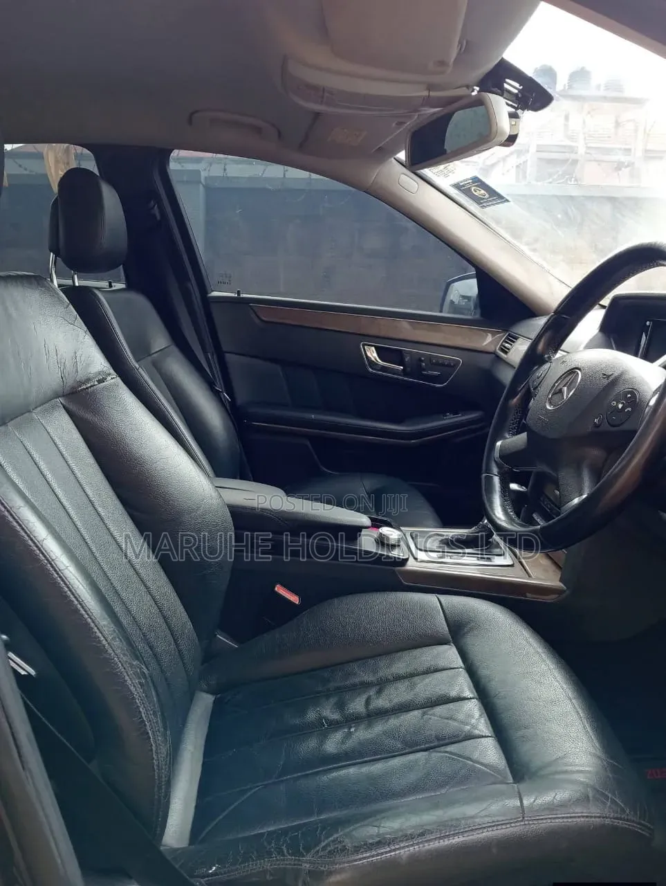 Mercedes-Benz 200E 2010 Black