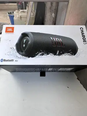 JBL Charge 5