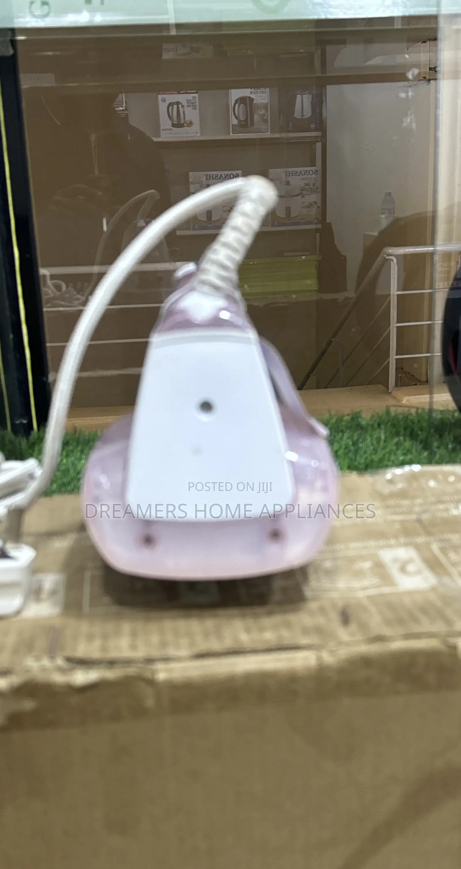 Philips 2000w Steam Iron Available