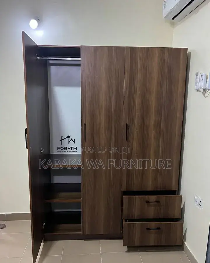 Wardrobe-Sherry-Wardrobe-4-by-6-Feet-Wardrobes-Wardrobes