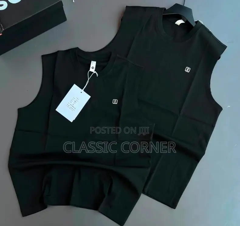 Graphic Sleeveless Tank Top