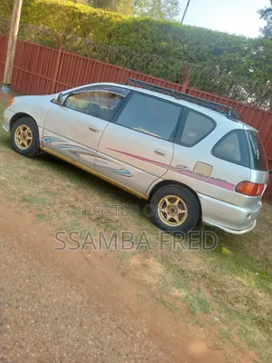 Toyota Ipsum 2000 Silver