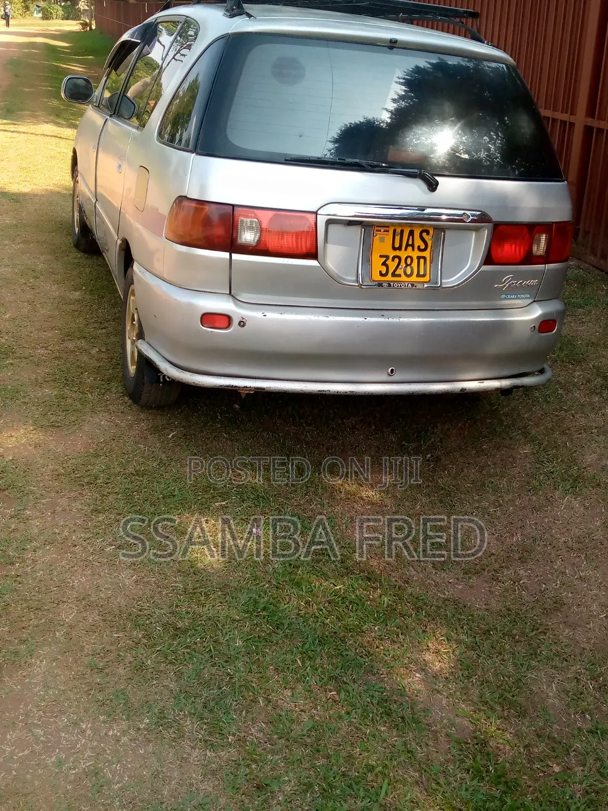 Toyota Ipsum 2000 Silver