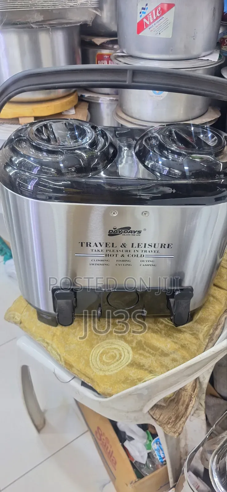 Daydays 15-Liter Twin Hot and Cold Thermos