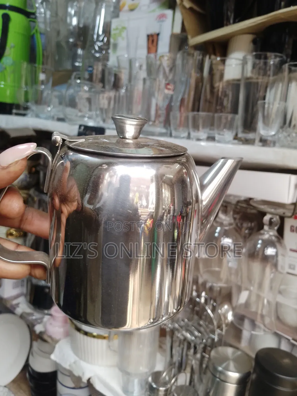 1 Piece of Stainless Steel Teapot