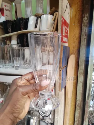 Set of Classic Footed Milkshake Glass