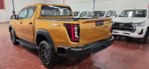 New Toyota Hilux 2025 Teal