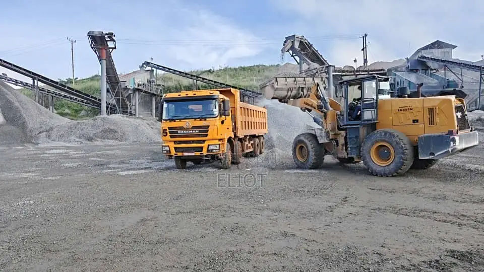 Sino Truck Aggregates Machine Crushed