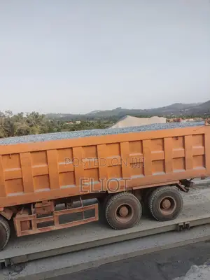 Sino Truck Aggregates Machine Crushed