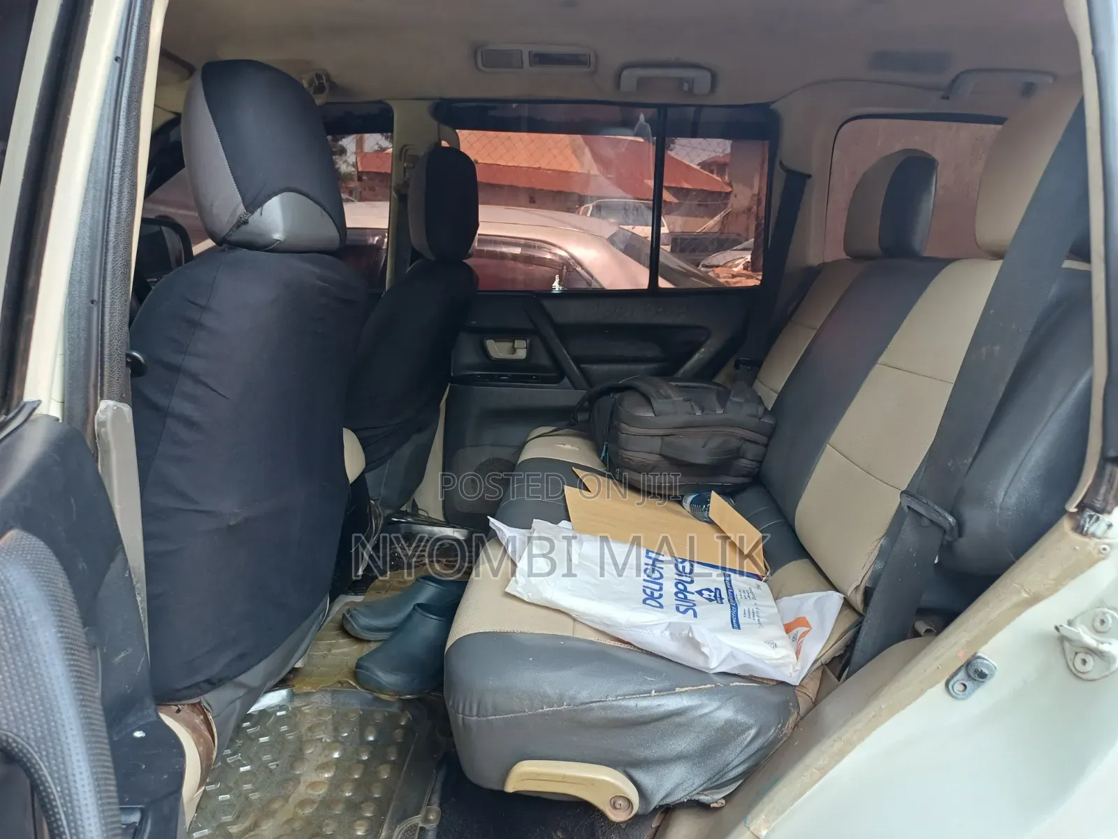 Mitsubishi Pajero 2010 White
