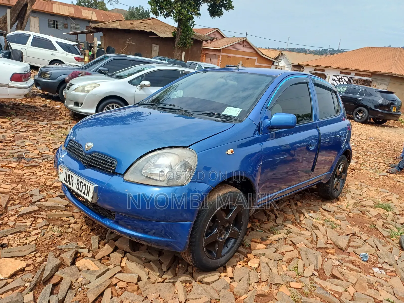 Toyota Vitz 1999 Blue