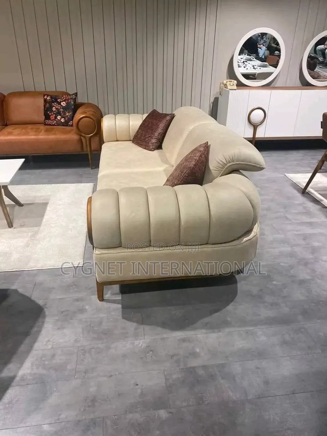 Luxurious Sofa Set