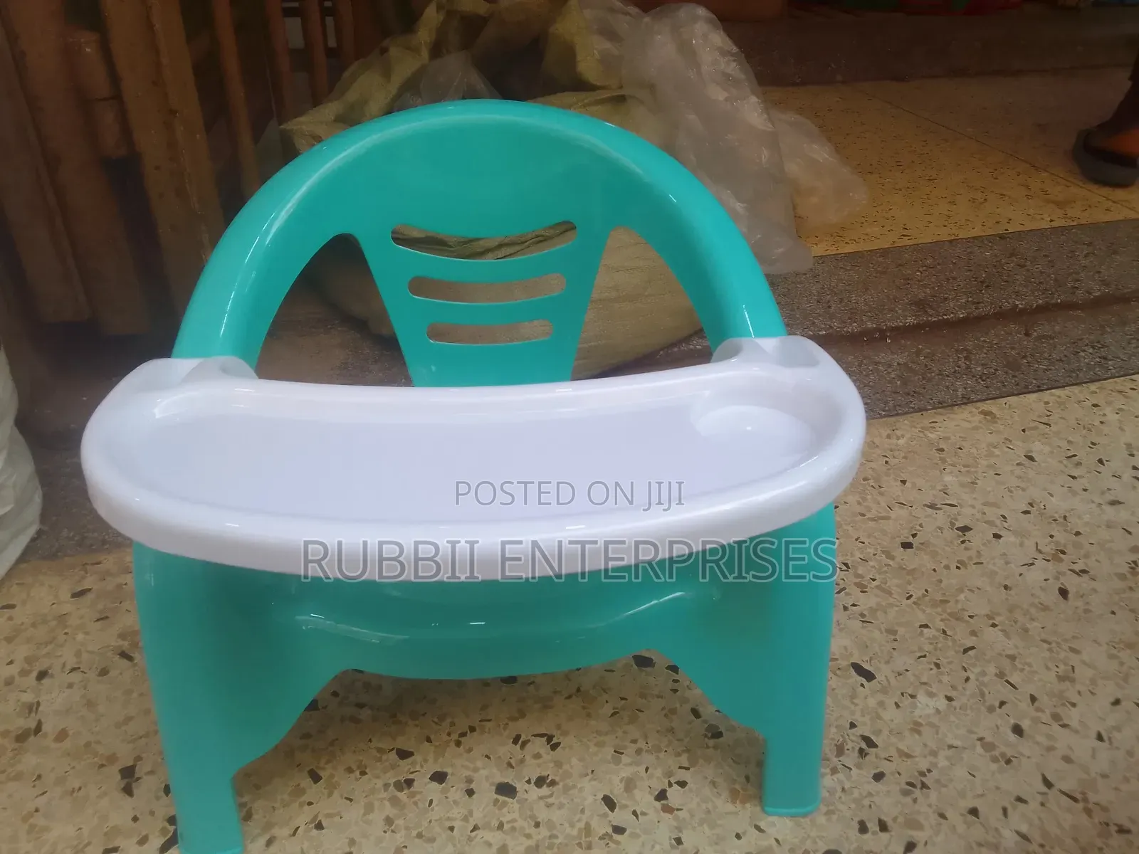 Kids Feeding Chair ~ Lime Green