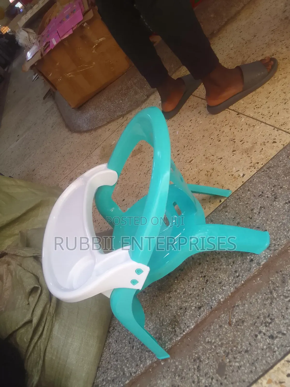Kids Feeding Chair ~ Lime Green