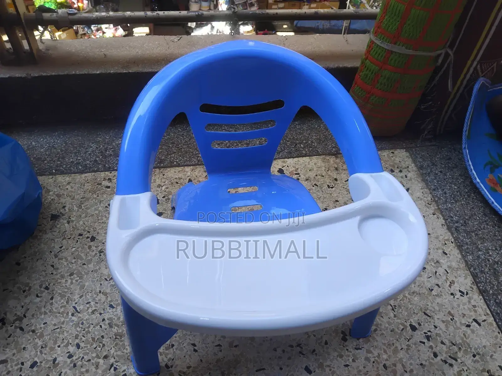 Kids Feeding Chair ~ Blue