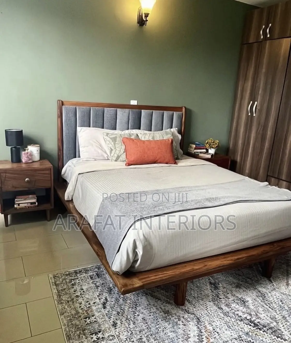 Neutral Tones With a Warm Wooden Soul 