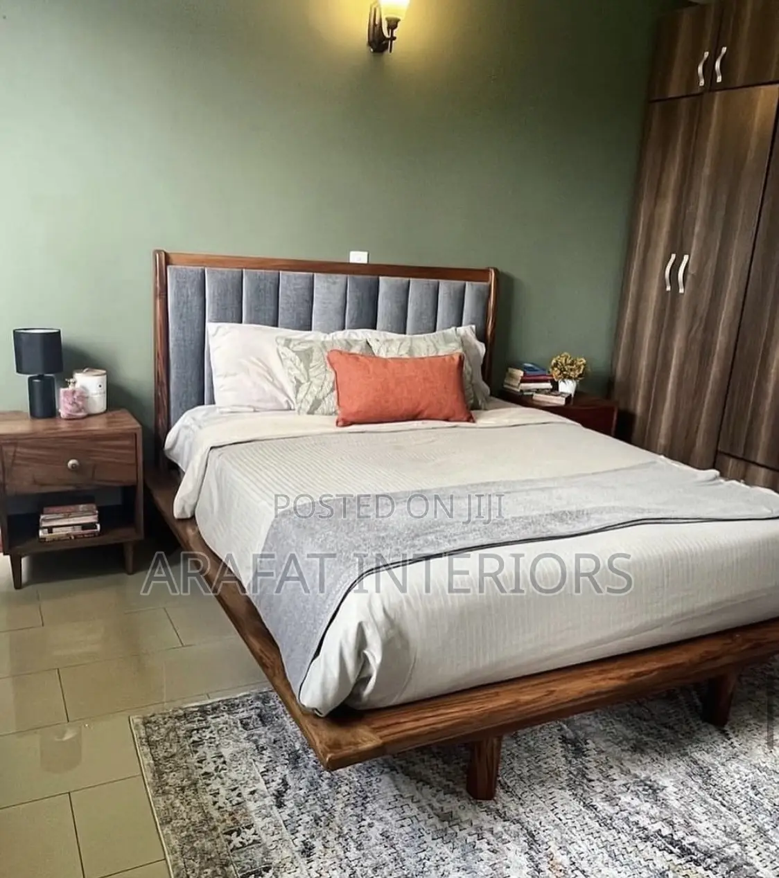 Neutral Tones With a Warm Wooden Soul 