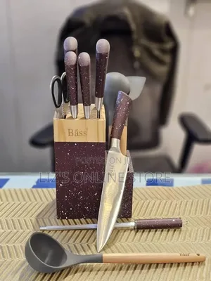 8-Piece Bass Stainless Steel Knife Se