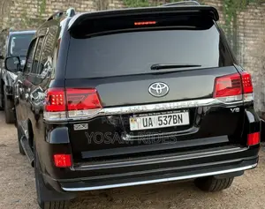 Toyota Land Cruiser 4.6 V8 ZX 2010 Black