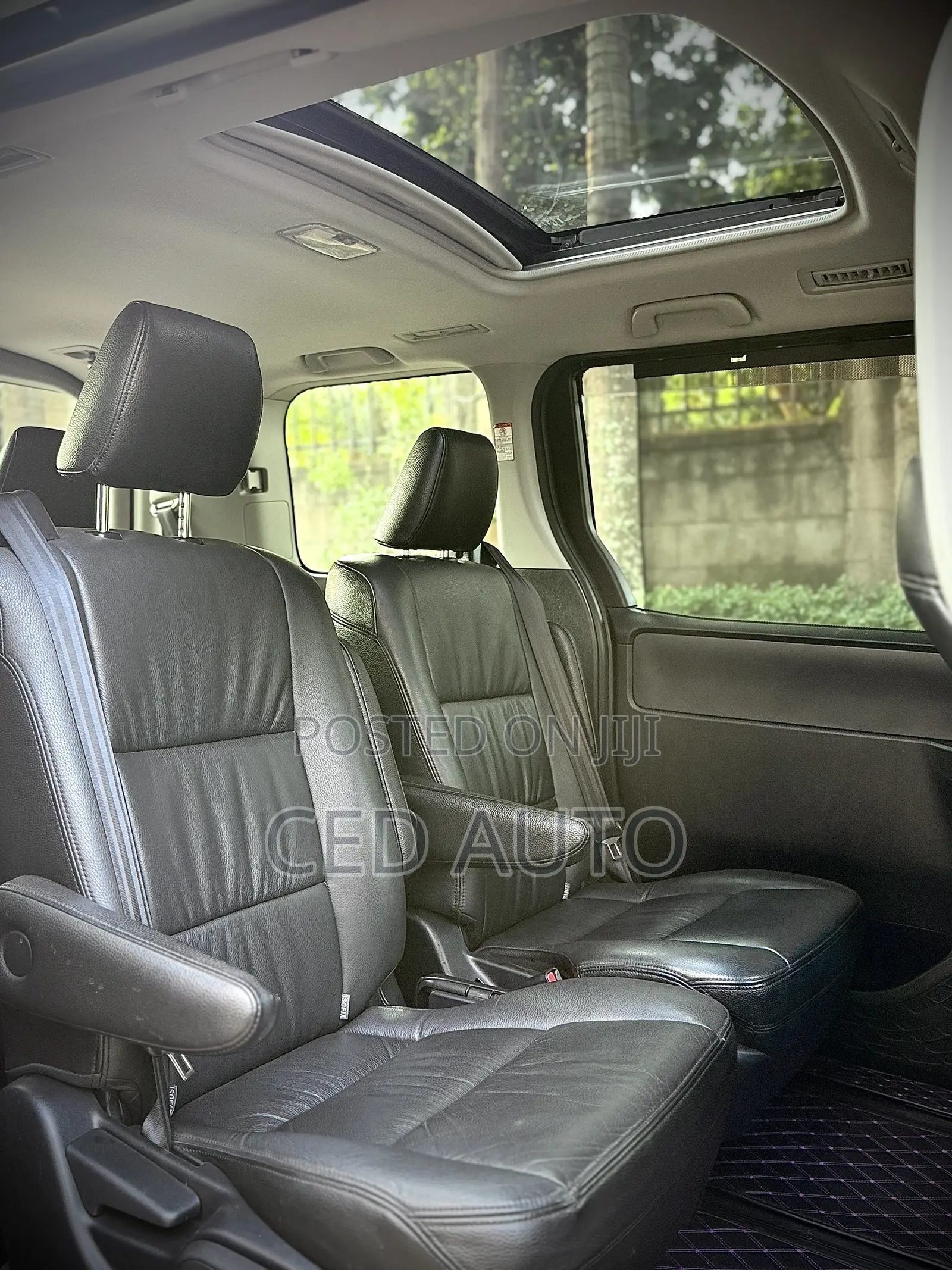 Toyota Noah 2016 Maroon