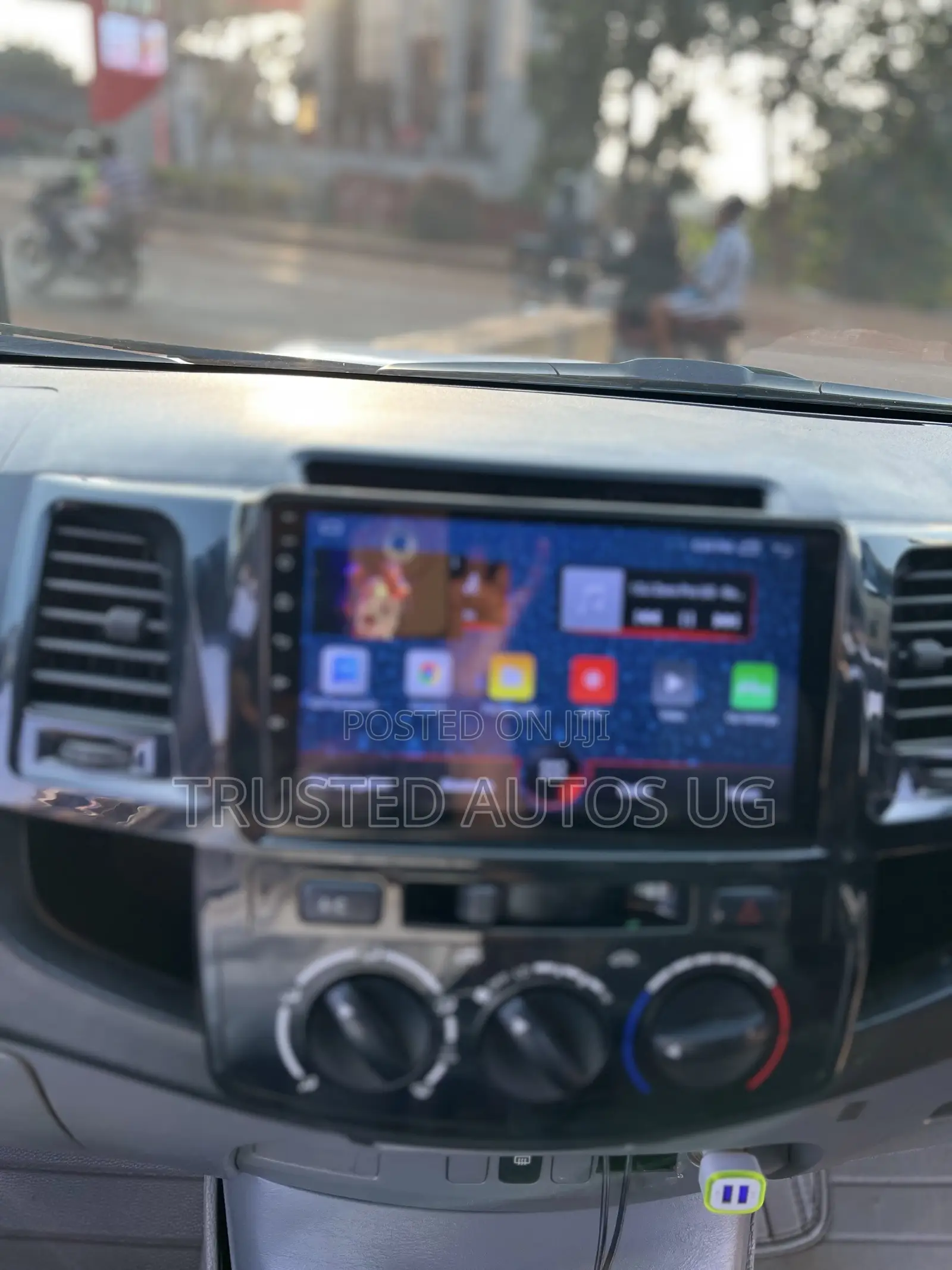 Hillix Vigo Android Radio
