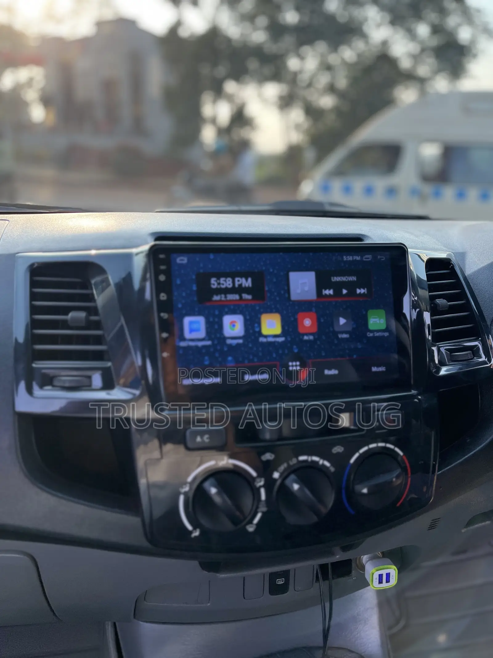 Hillix Vigo Android Radio