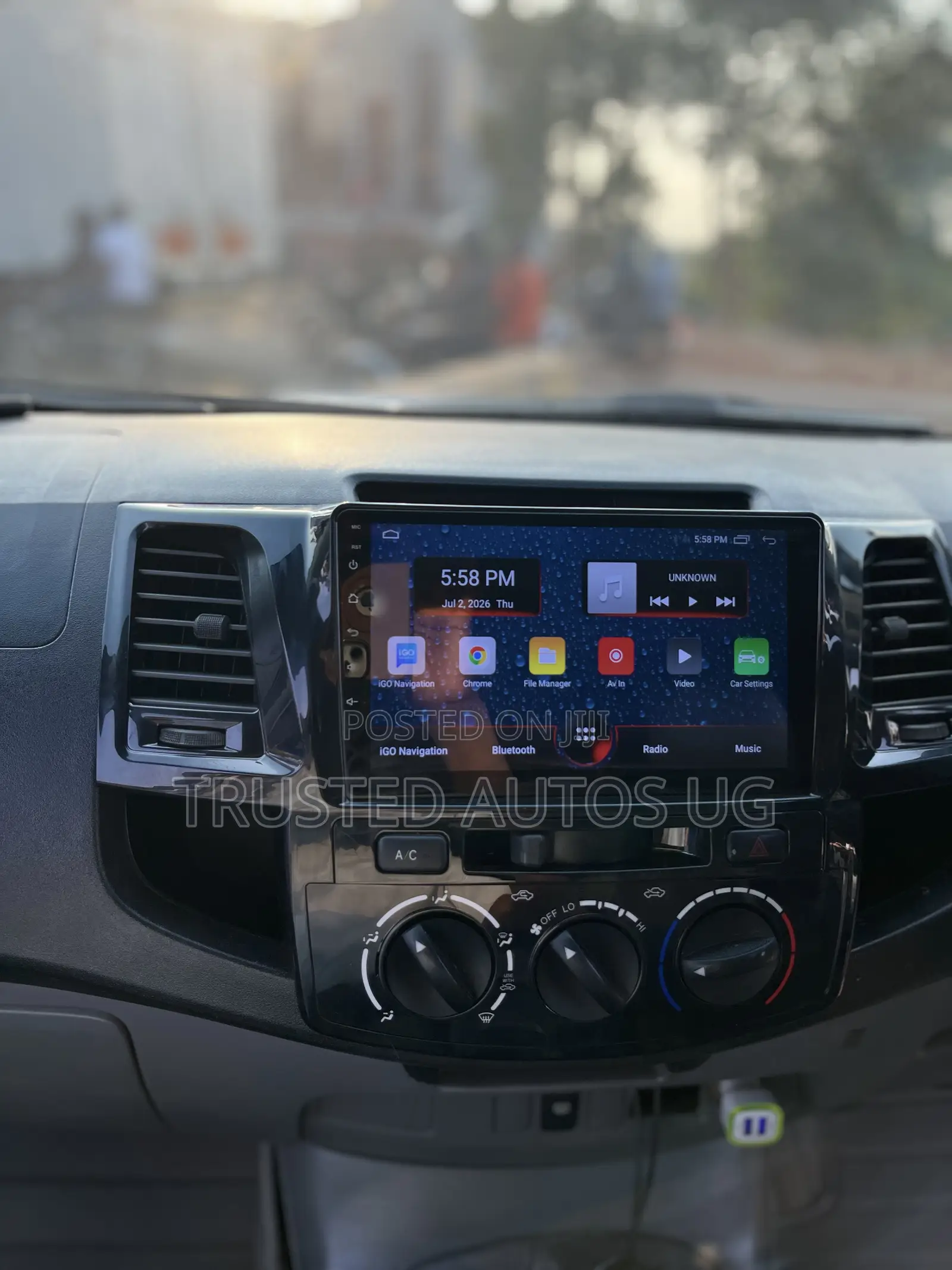 Hillix Vigo Android Radio