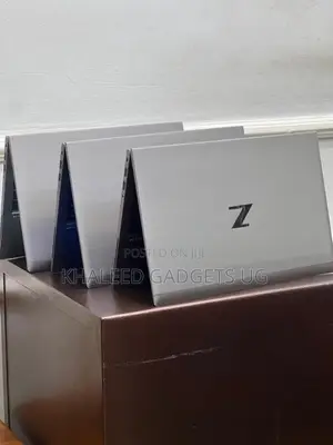 Laptop HP ZBook Firefly G8 16GB Intel Core i7 SSD 512GB