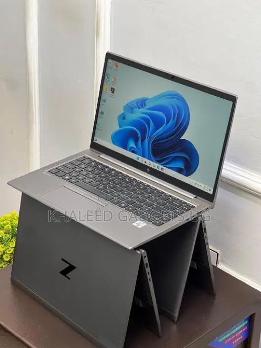 Laptop HP ZBook Firefly G8 16GB Intel Core i7 SSD 512GB