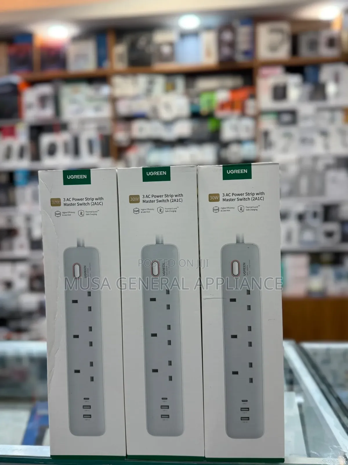 Ugreen Power Strip 6 in 1 Pd 30w (3ac, 2c1a, 2m)