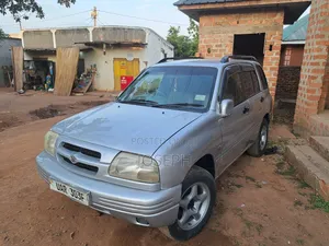 Suzuki Escudo 1995 Gray