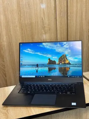 Laptop Dell Inspiron 15 5520 16GB Intel Core i7 SSD 512GB