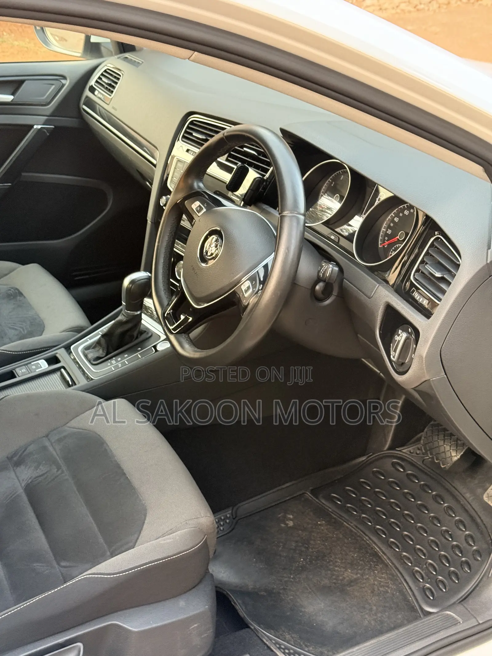 Volkswagen Golf TSI S 4-Door FWD 2016 White