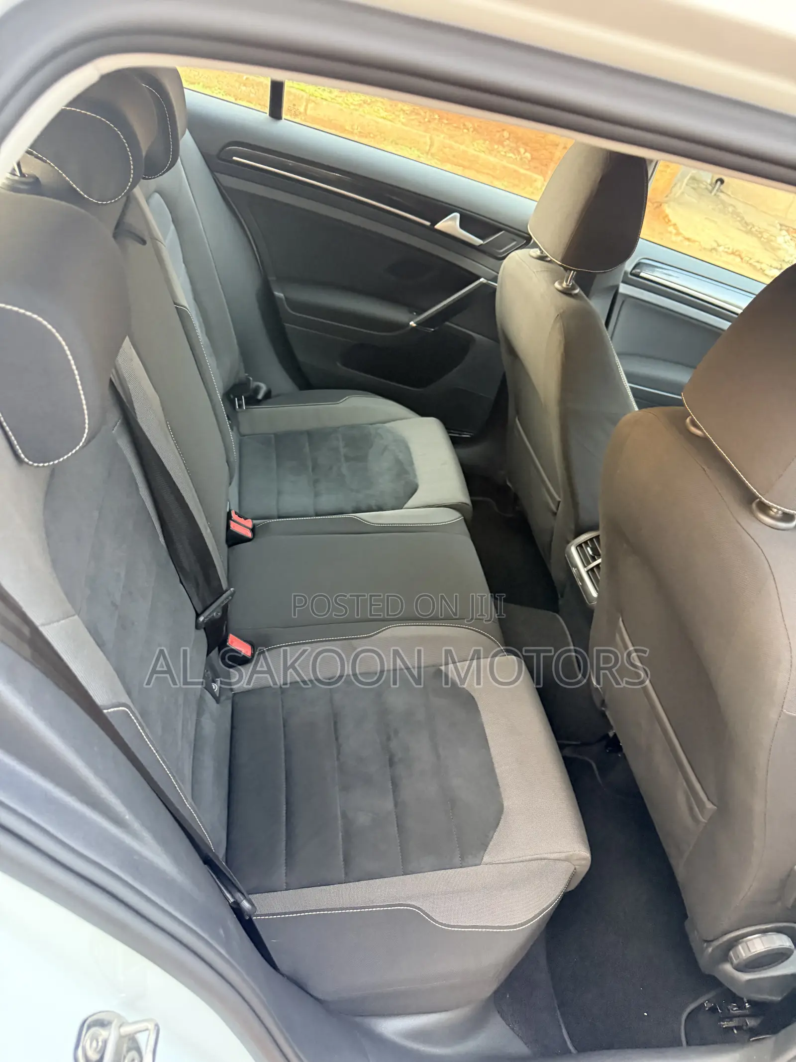Volkswagen Golf TSI S 4-Door FWD 2016 White