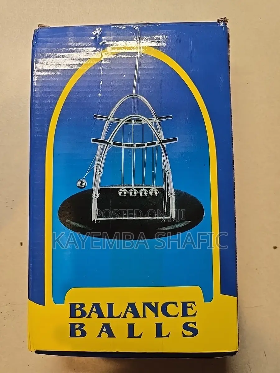 Sail-Shaped Newton's Cradle Pendulum Balance Balls Desk Decor