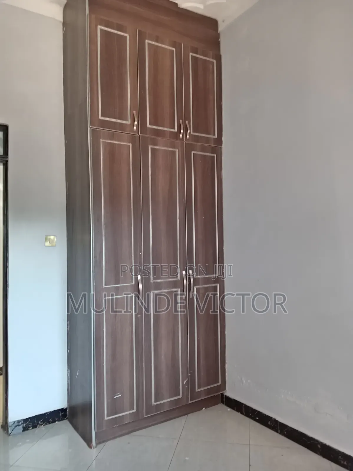 3bdrm House in Kira Mamerito. Kito for sale