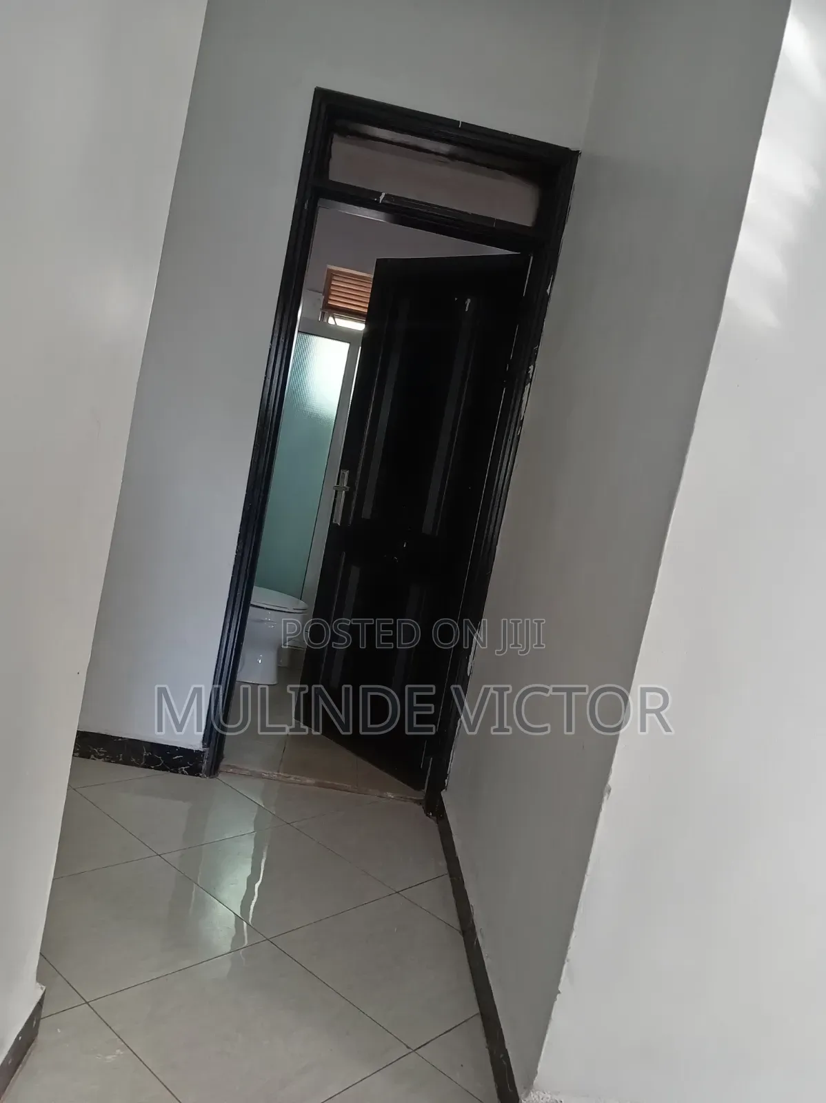 3bdrm House in Kira Mamerito. Kito for sale